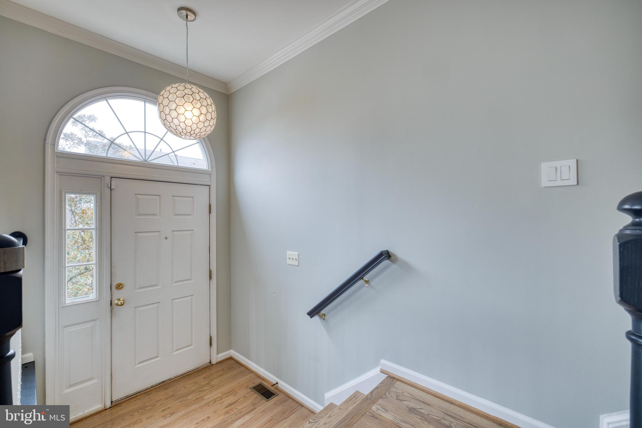 GOVERNORS GROVE - Residential Lease