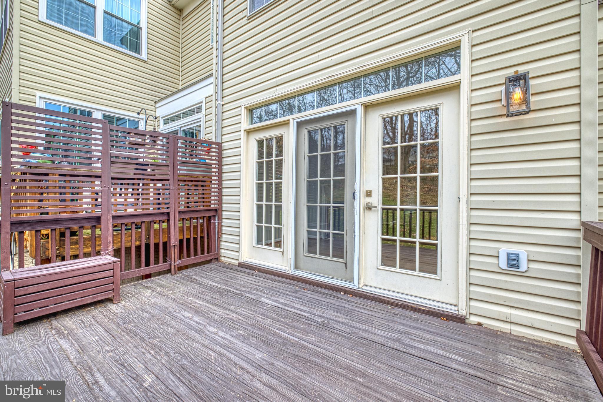 GOVERNORS GROVE - Residential Lease