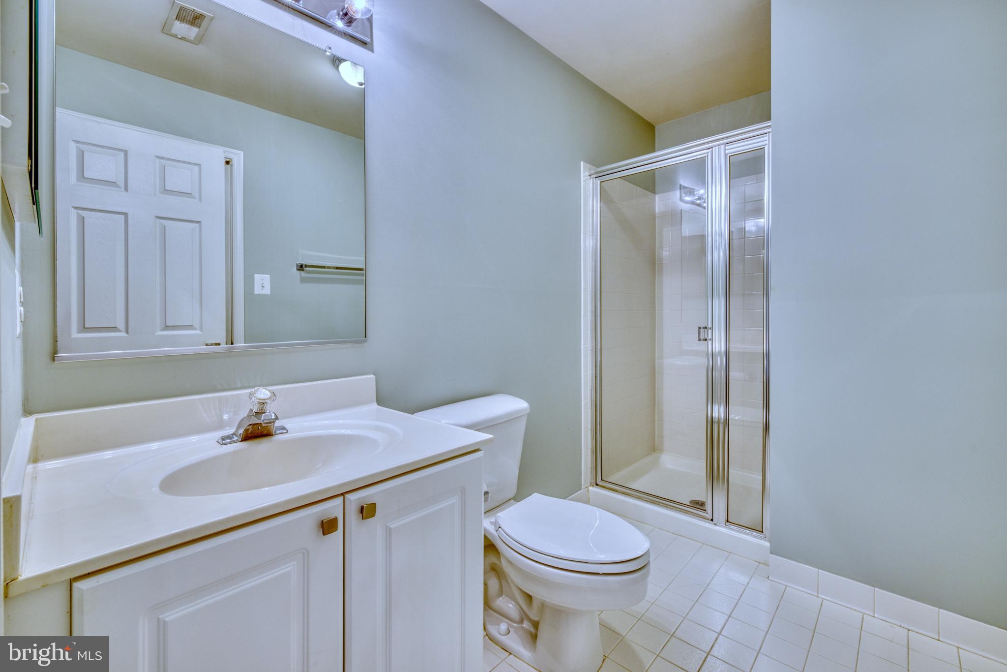 GOVERNORS GROVE - Residential Lease