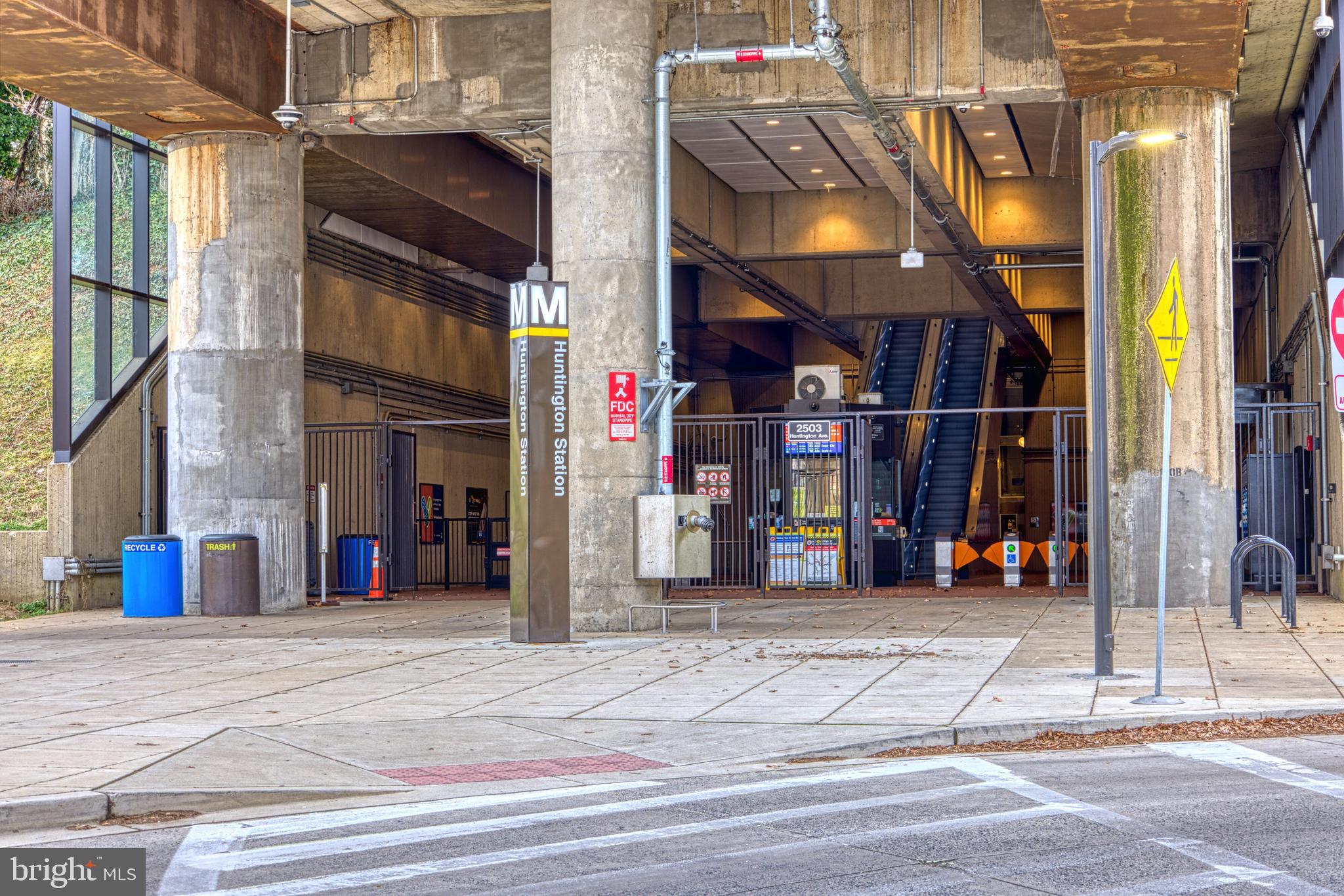 GOVERNORS GROVE - Residential Lease