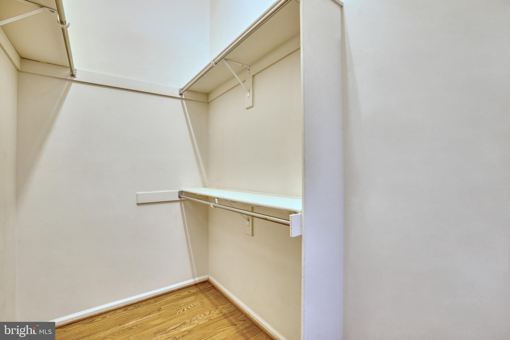 GOVERNORS GROVE - Residential Lease