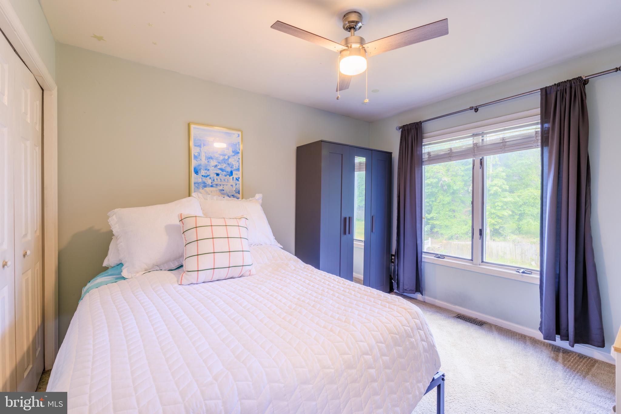 COVE POINT - Residential