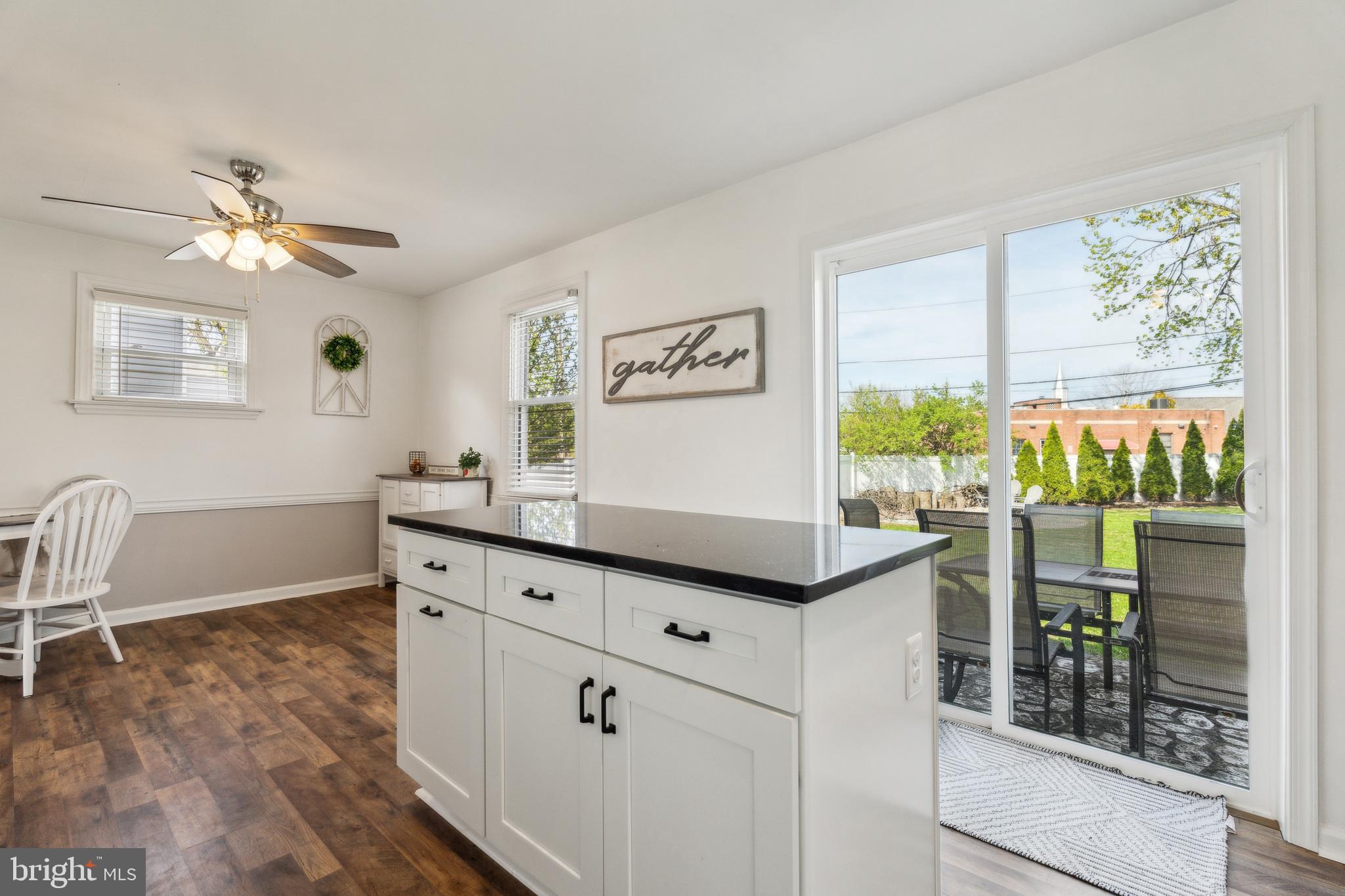 ROSLYN - Residential Lease