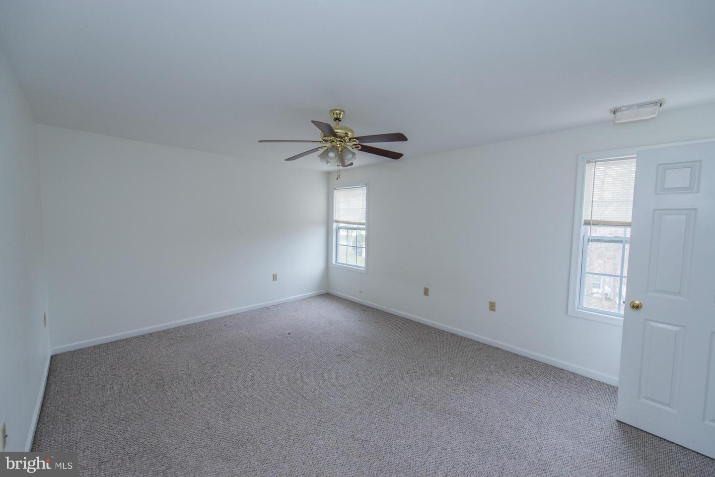 INWOOD MEADOWS - Residential Lease