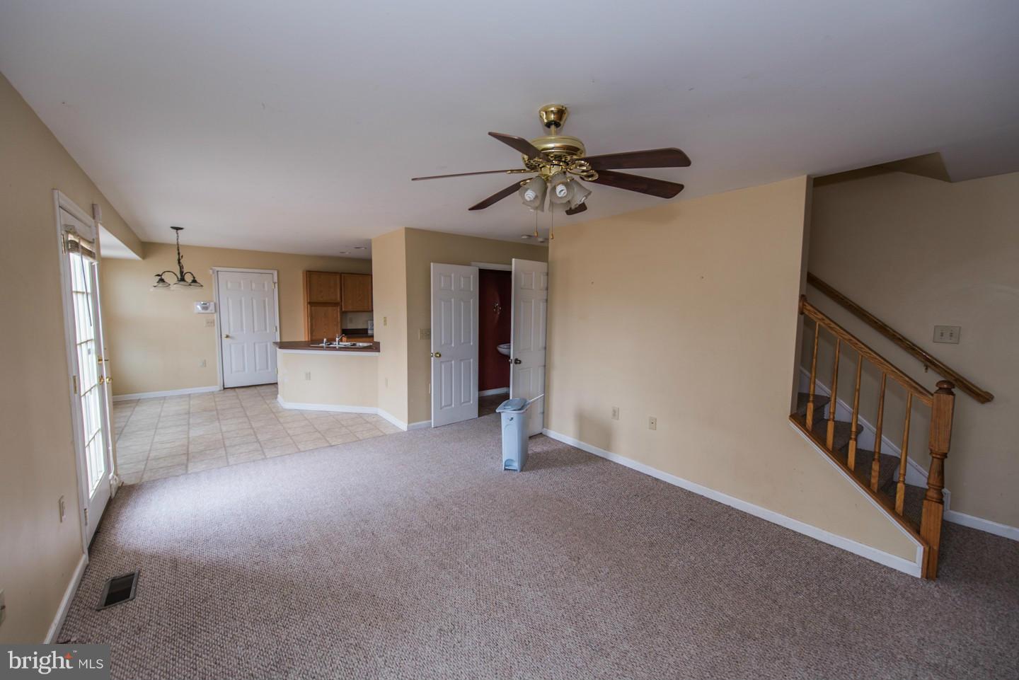 INWOOD MEADOWS - Residential Lease