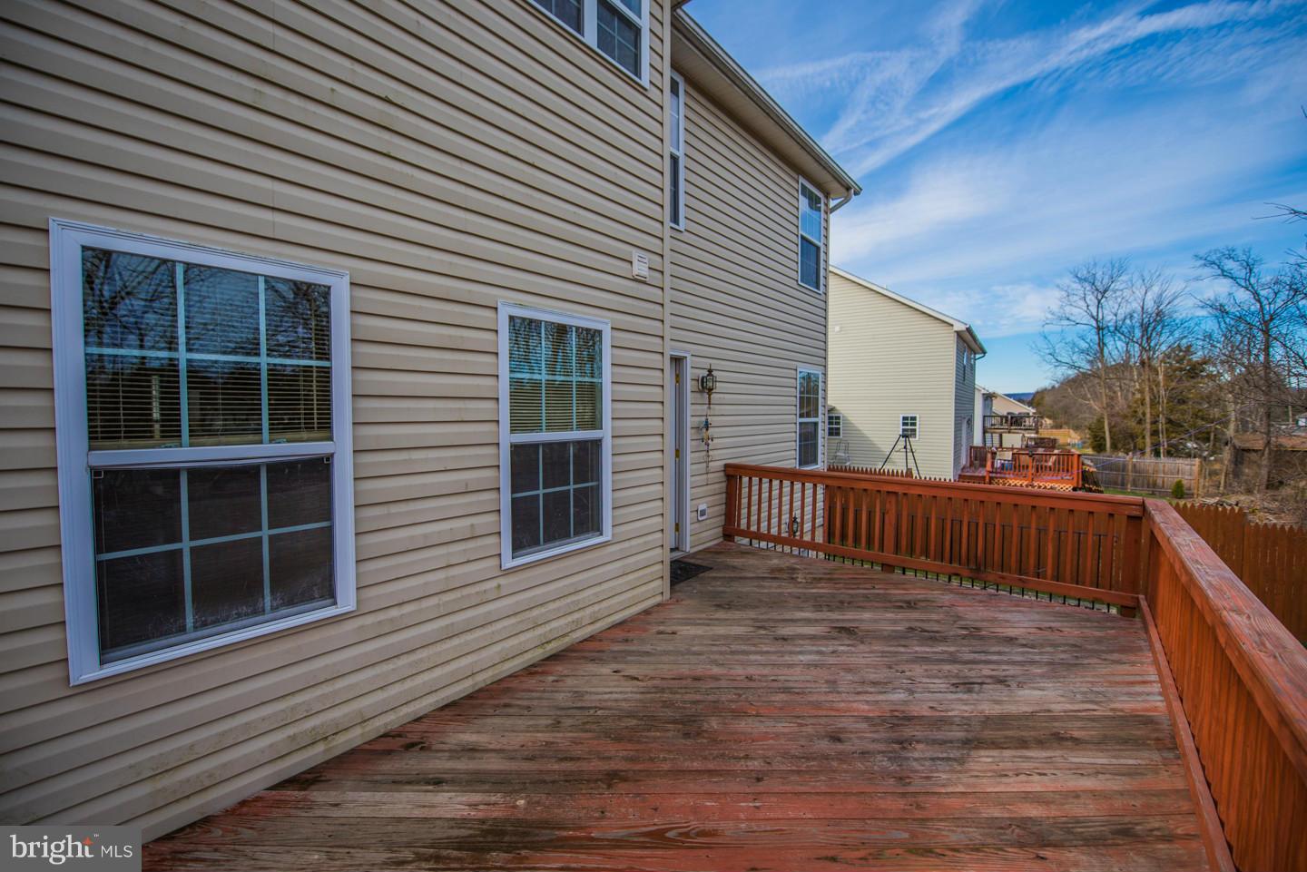 INWOOD MEADOWS - Residential Lease