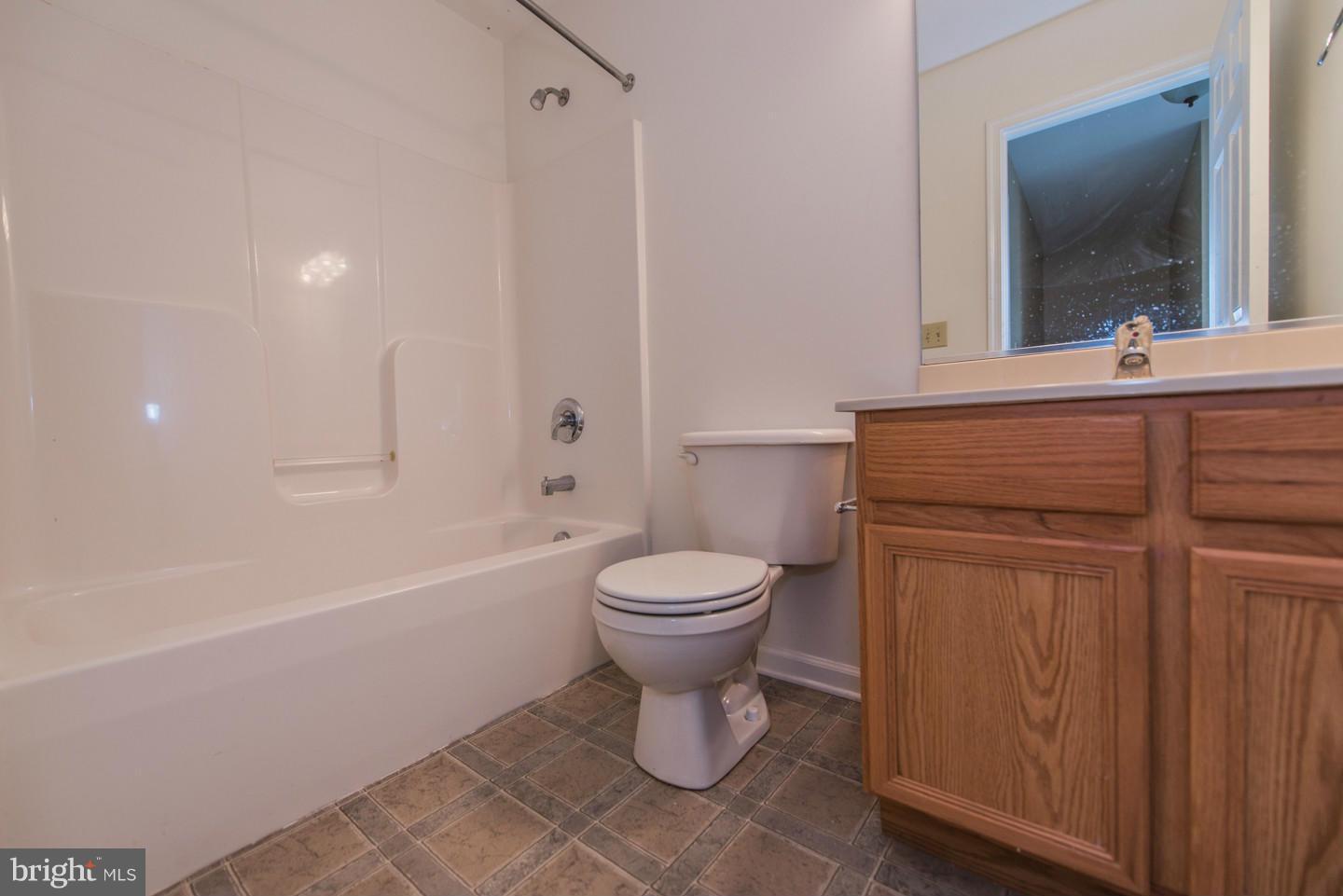 INWOOD MEADOWS - Residential Lease