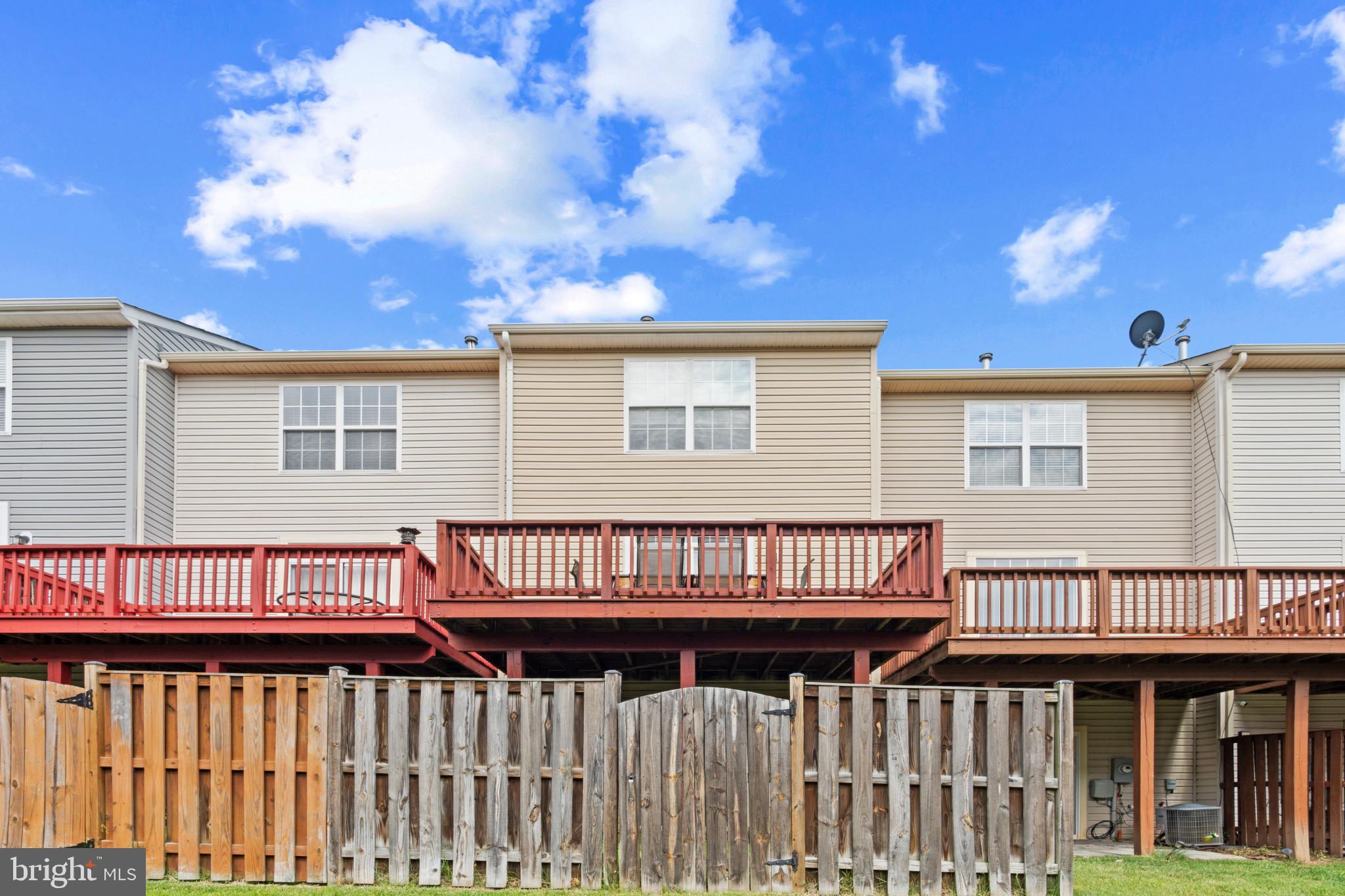 POWELLS RUN VILLAGE COND - Residential Lease