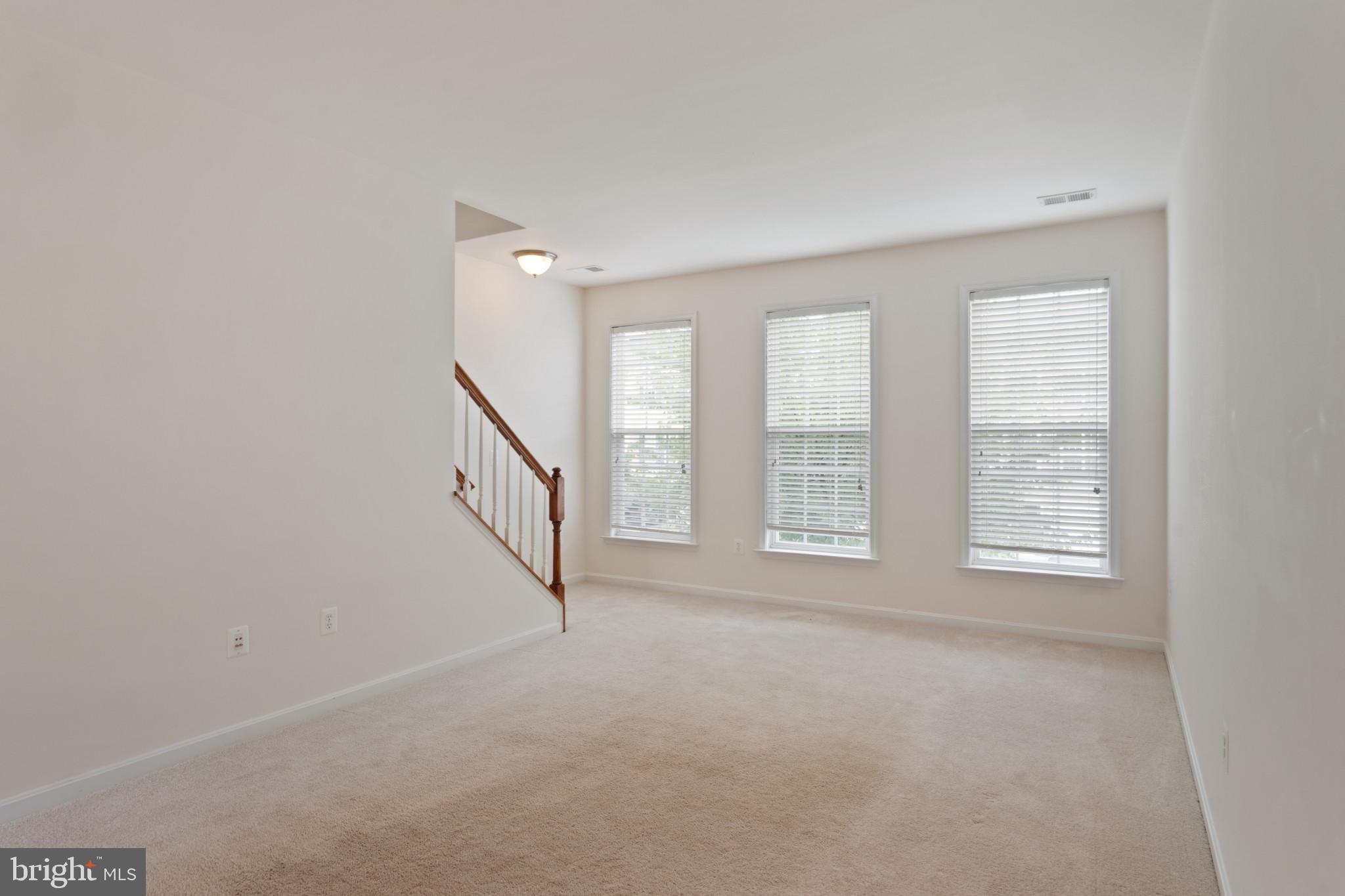 POWELLS RUN VILLAGE COND - Residential Lease