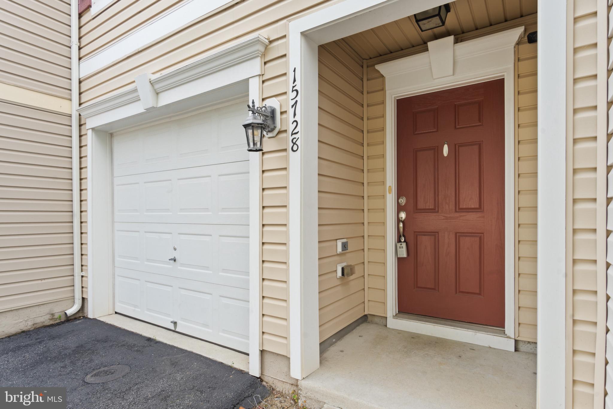 POWELLS RUN VILLAGE COND - Residential Lease