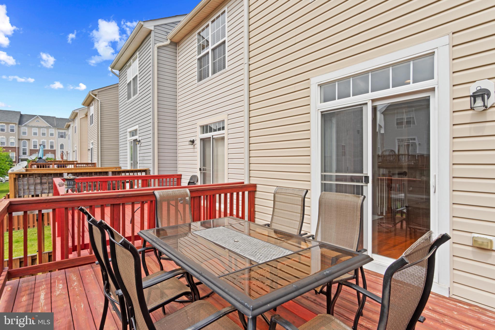 POWELLS RUN VILLAGE COND - Residential Lease