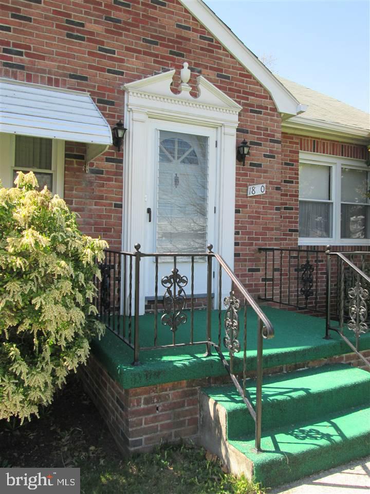 PLEASUREVILLE - Residential