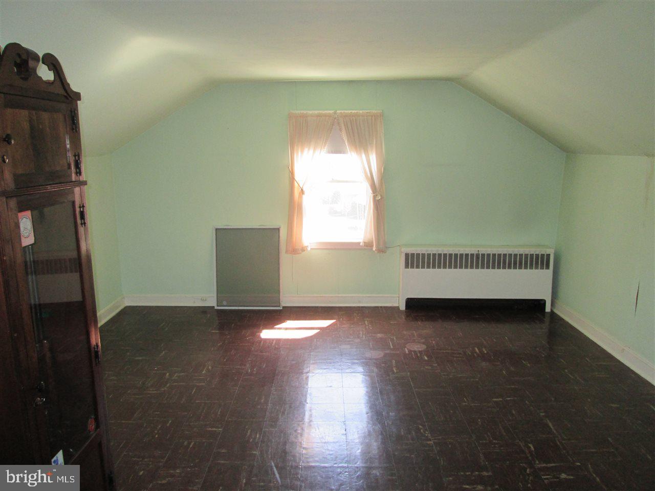 PLEASUREVILLE - Residential