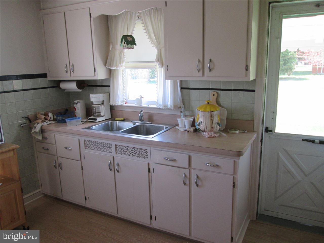 PLEASUREVILLE - Residential