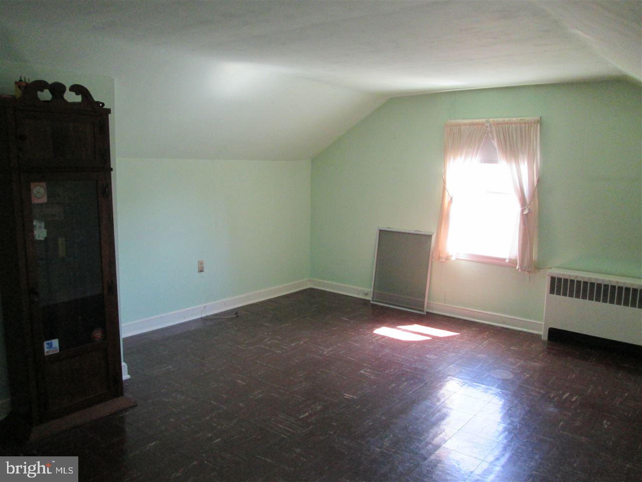 PLEASUREVILLE - Residential