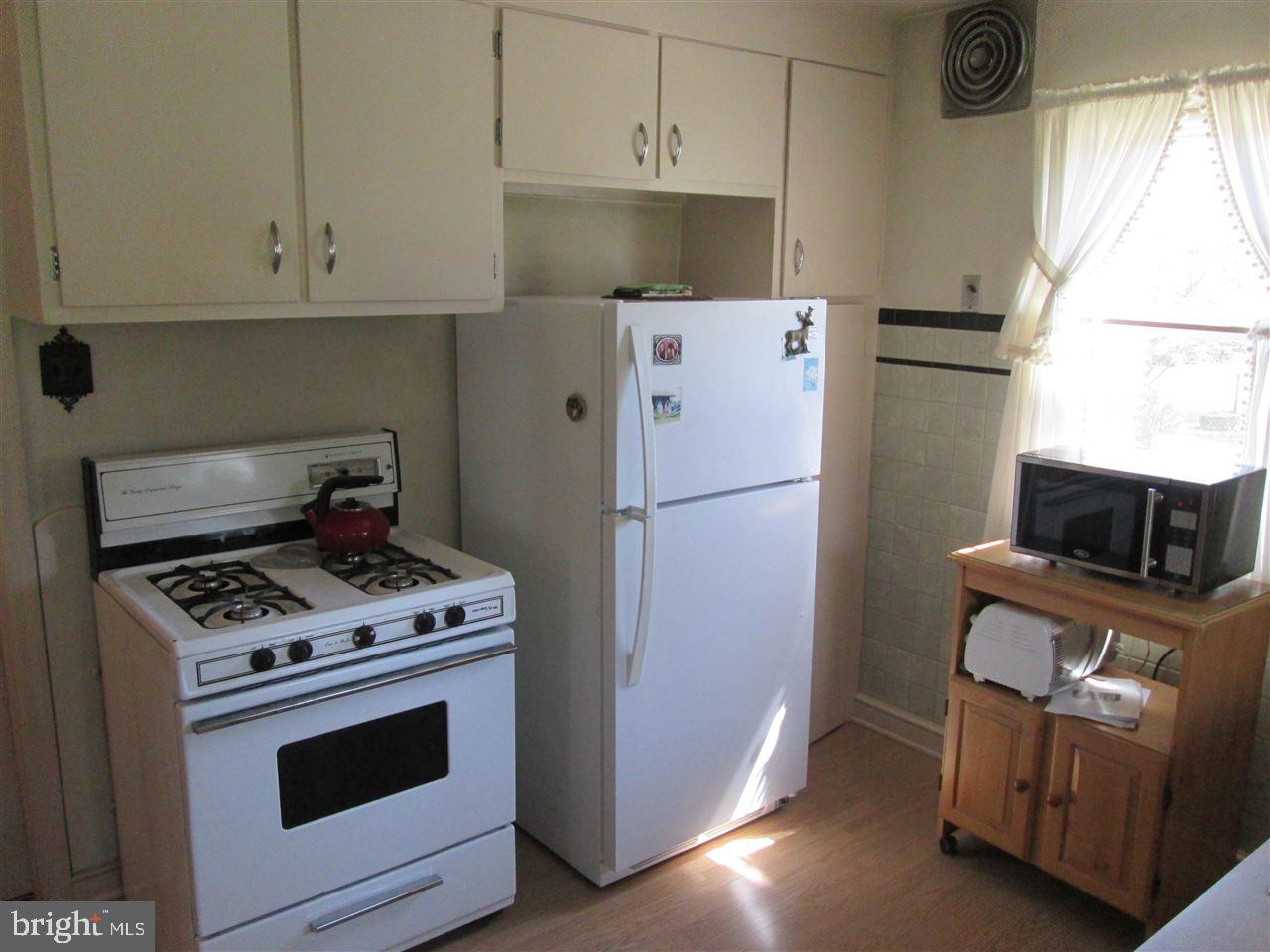 PLEASUREVILLE - Residential