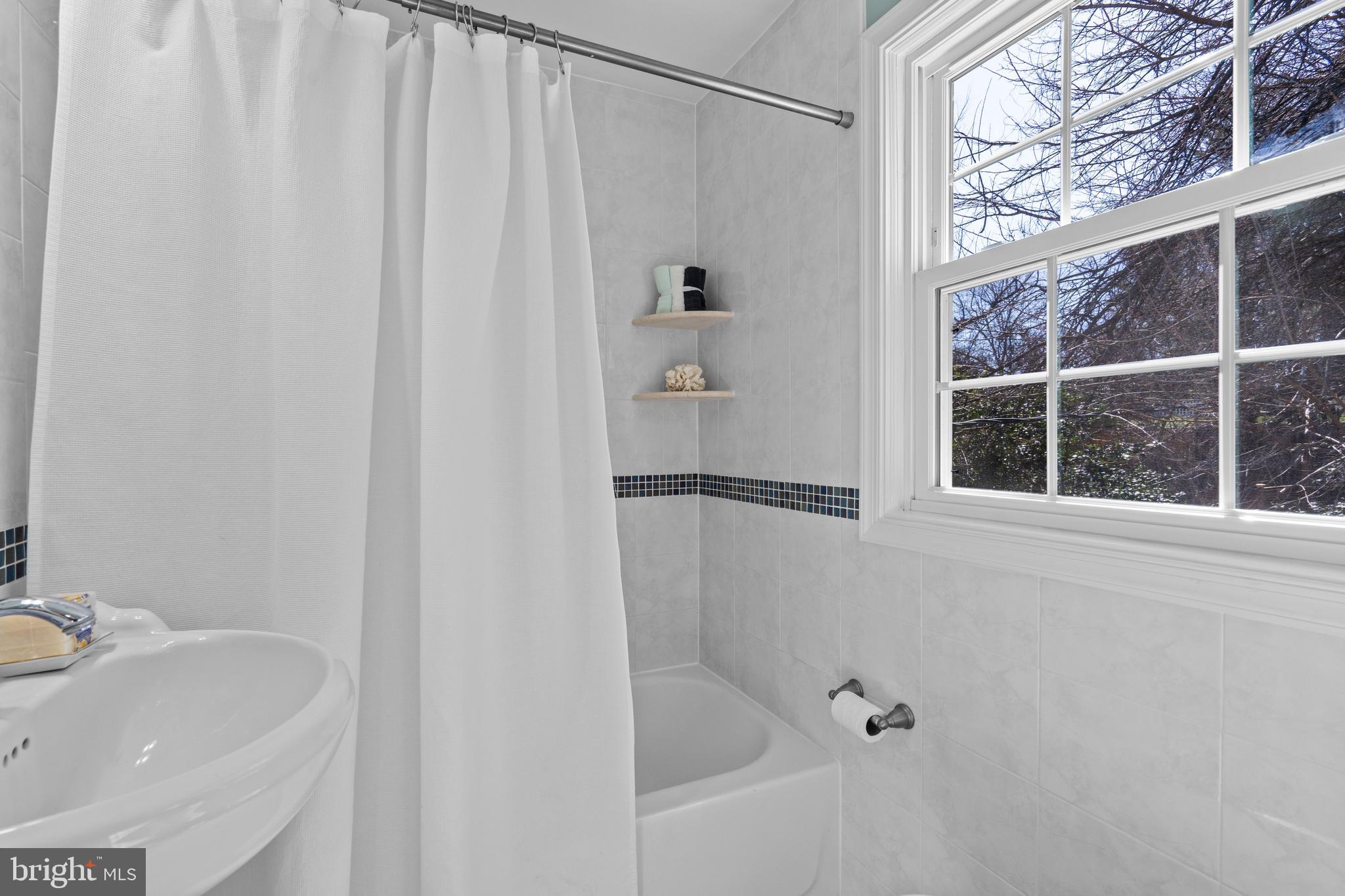 TARA - WYNNEWOOD - Residential