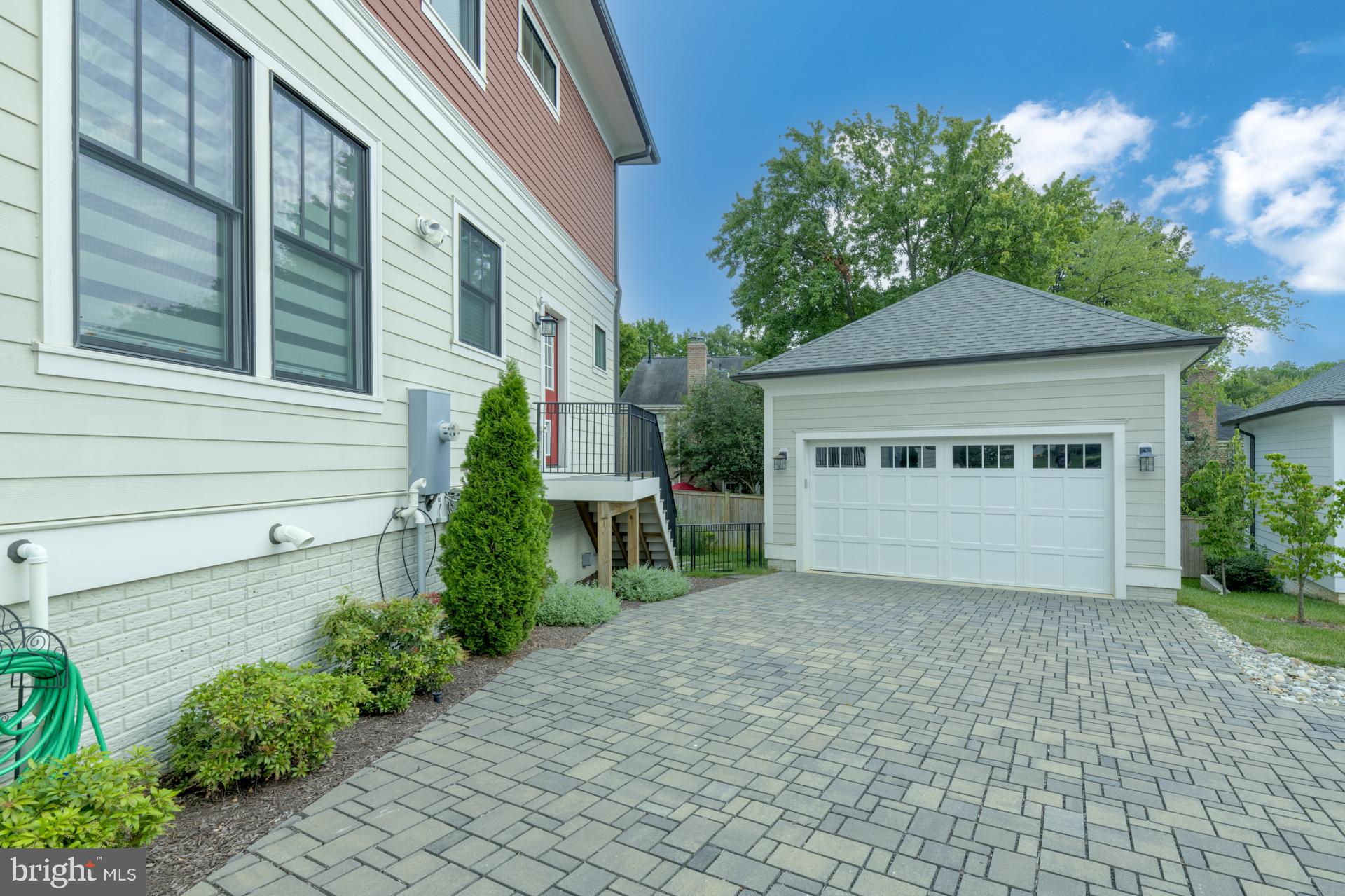 BRANDON VILLAGE - Residential