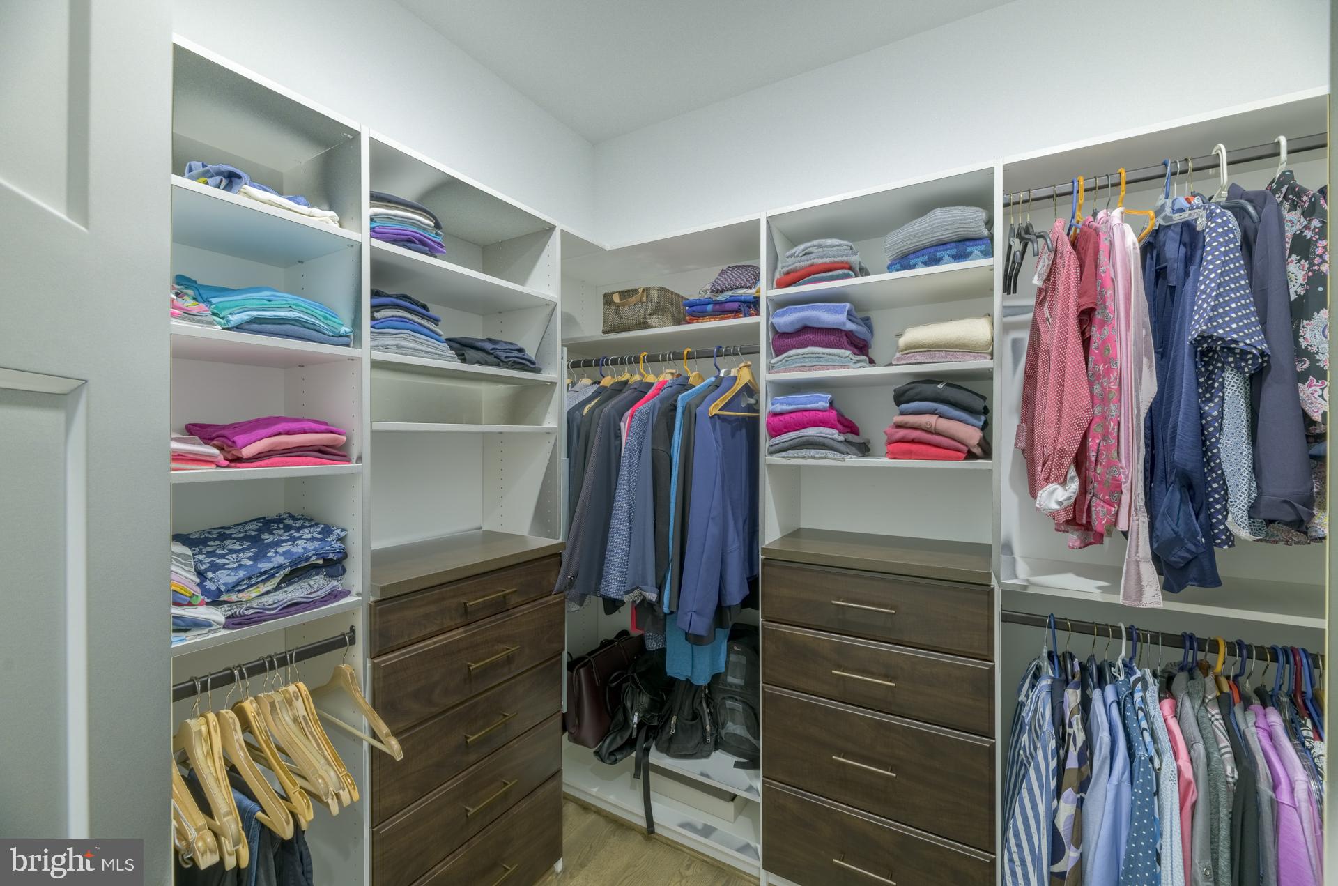 BRANDON VILLAGE - Residential