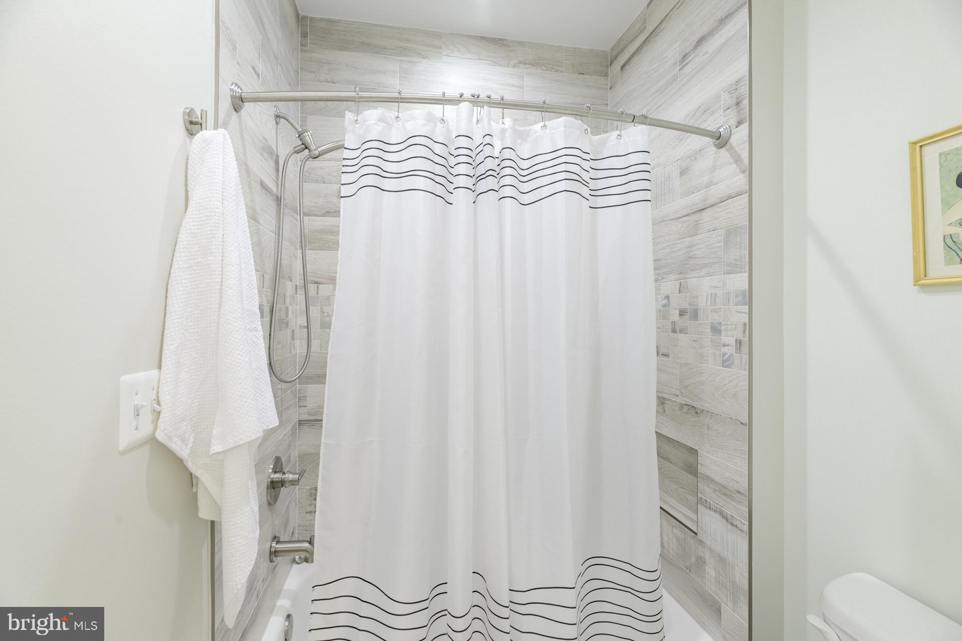 BRANDON VILLAGE - Residential