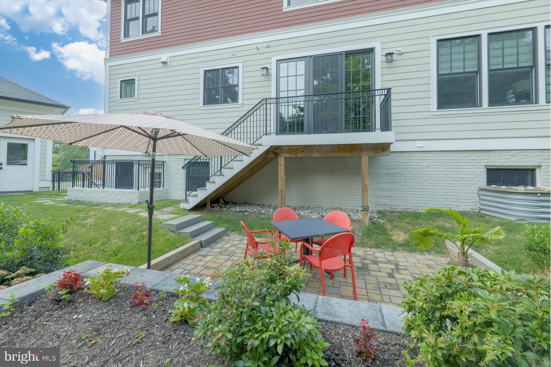 BRANDON VILLAGE - Residential