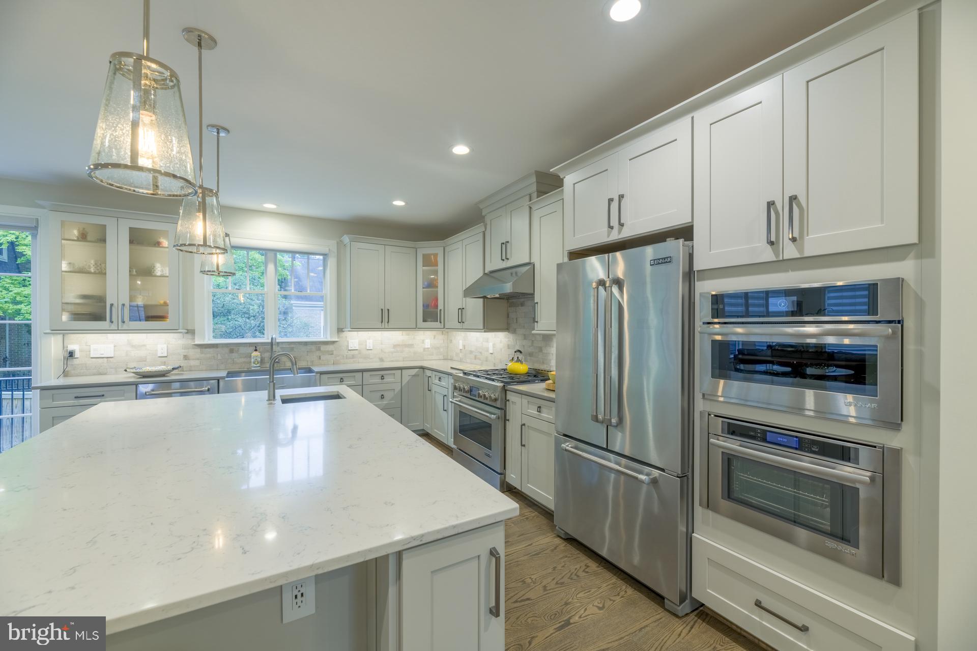 BRANDON VILLAGE - Residential