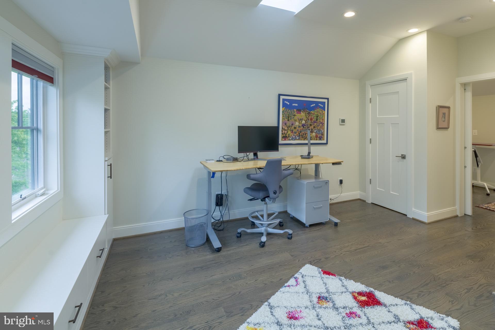 BRANDON VILLAGE - Residential