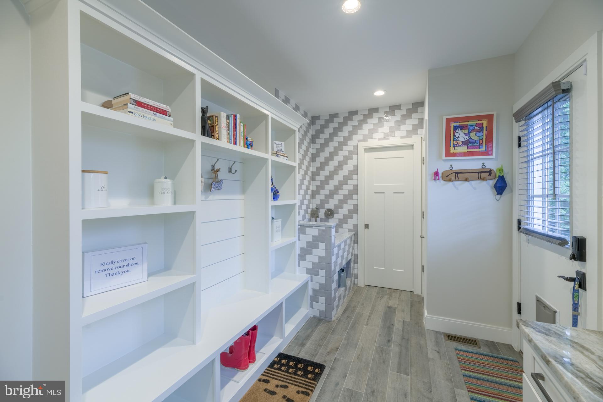 BRANDON VILLAGE - Residential