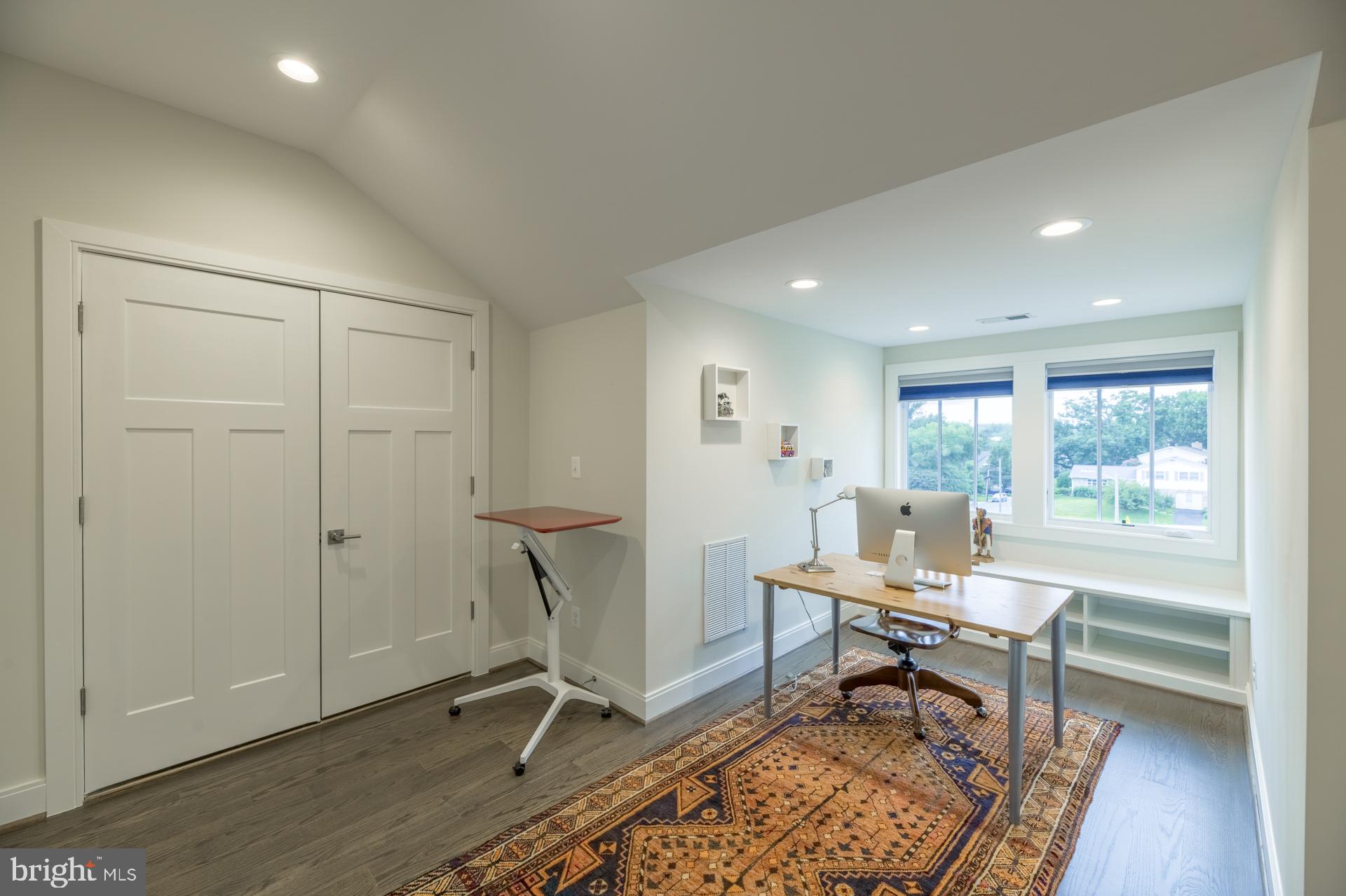 BRANDON VILLAGE - Residential