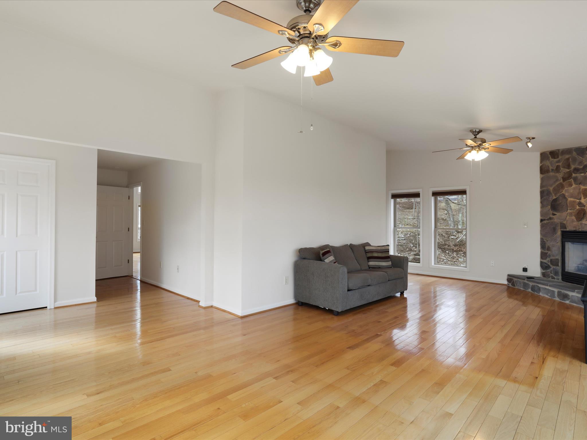 THE WOODS - Residential