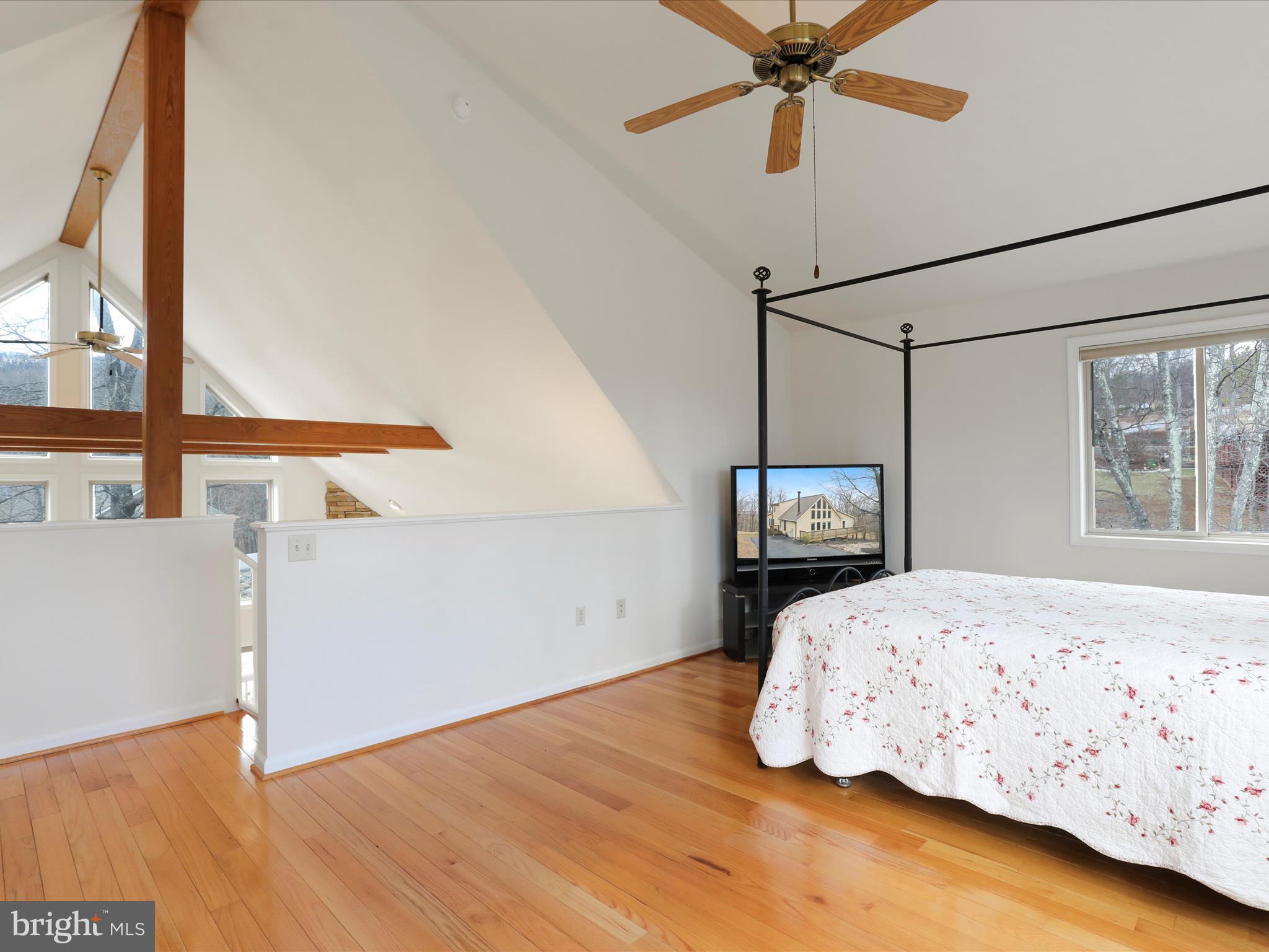 THE WOODS - Residential