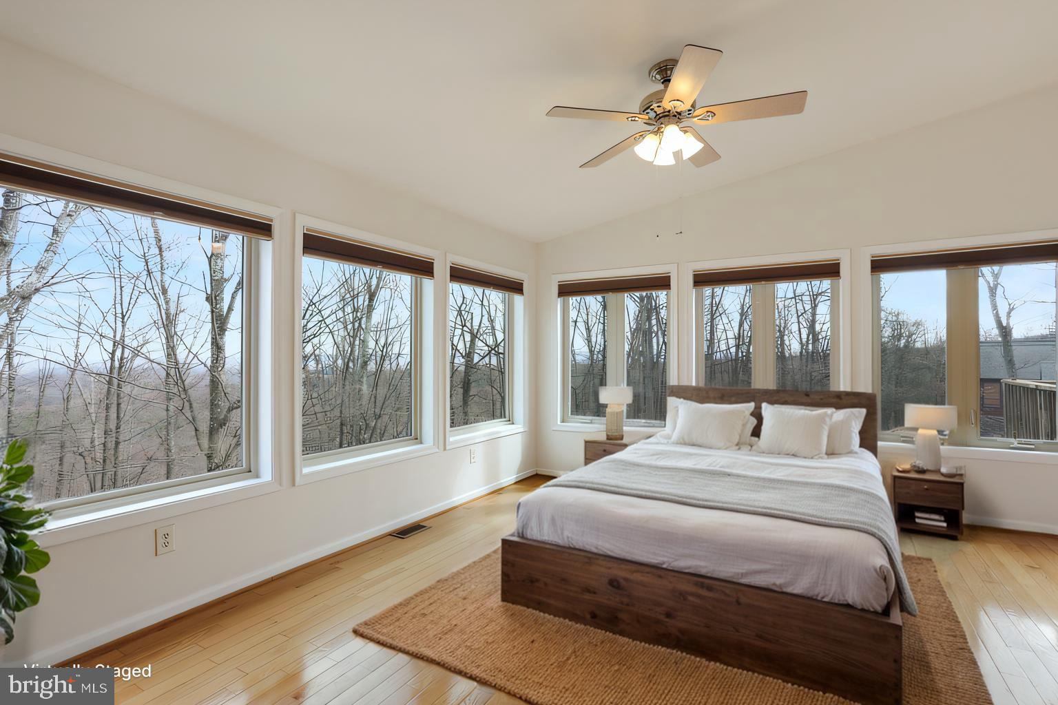 THE WOODS - Residential