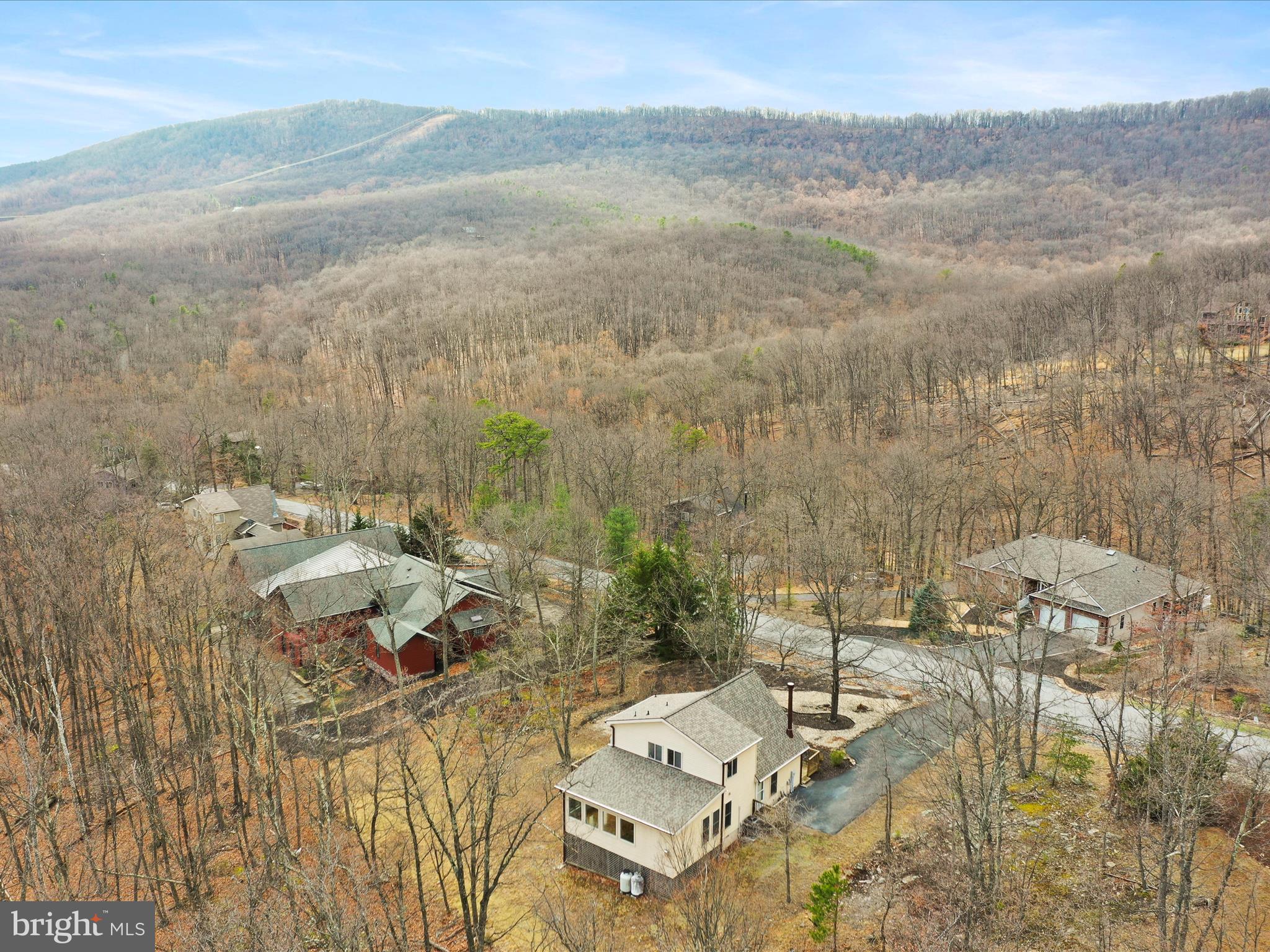 THE WOODS - Residential