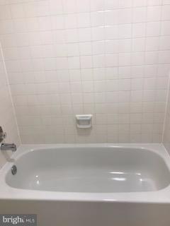 WILLIAMSTOWN - Residential