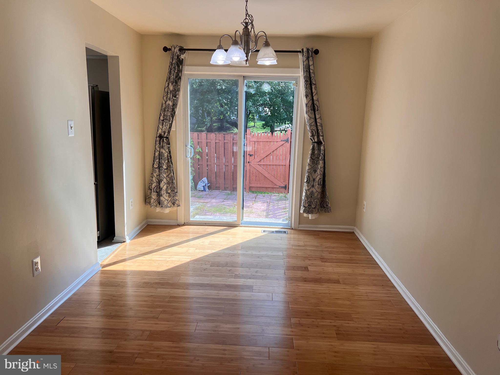 LONGMEAD - Residential Lease