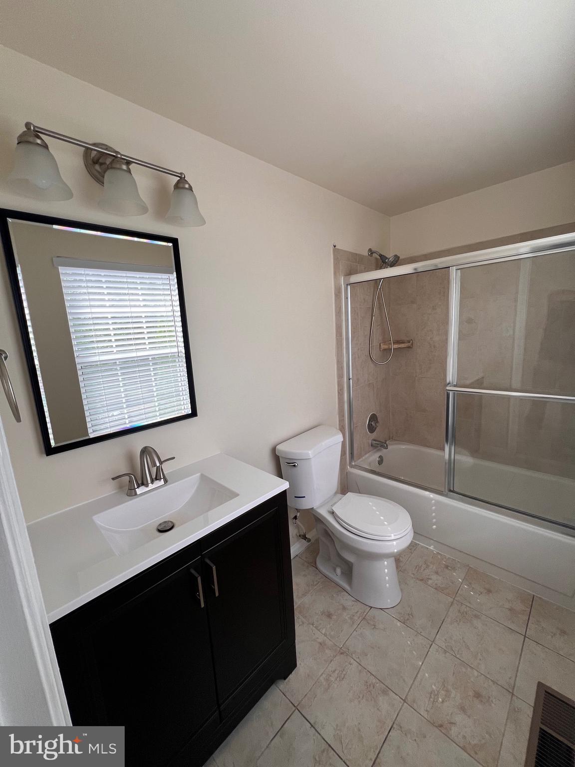 LONGMEAD - Residential Lease