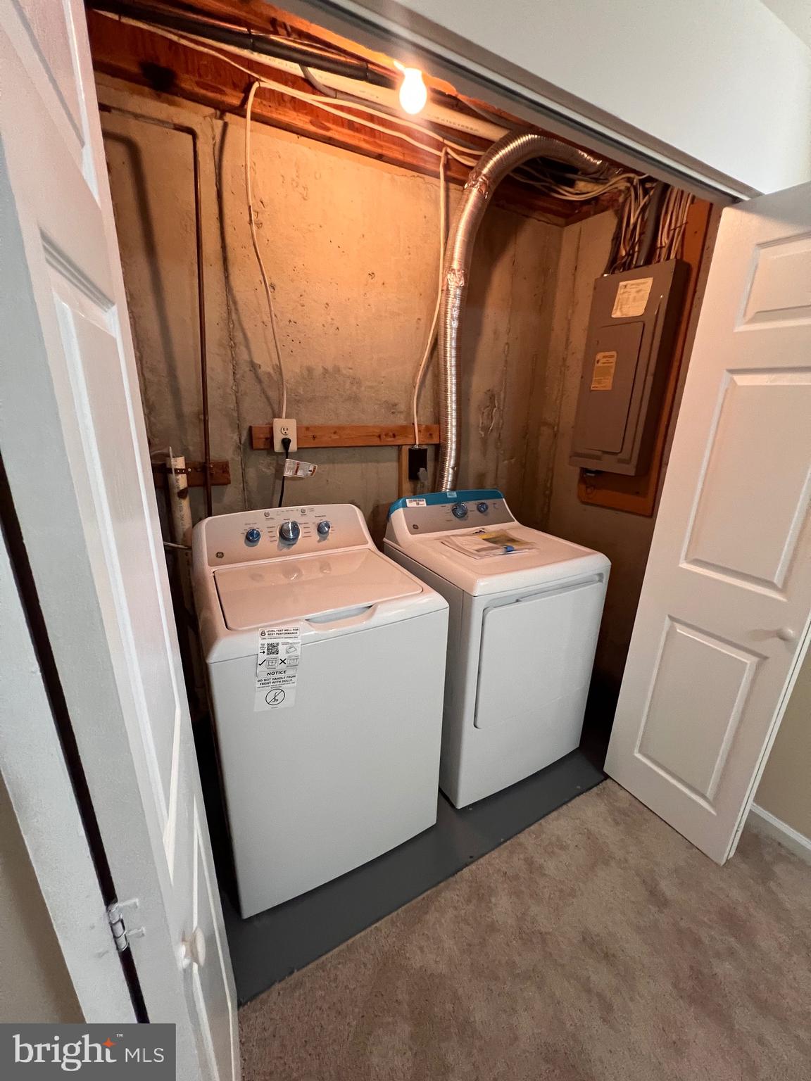 LONGMEAD - Residential Lease