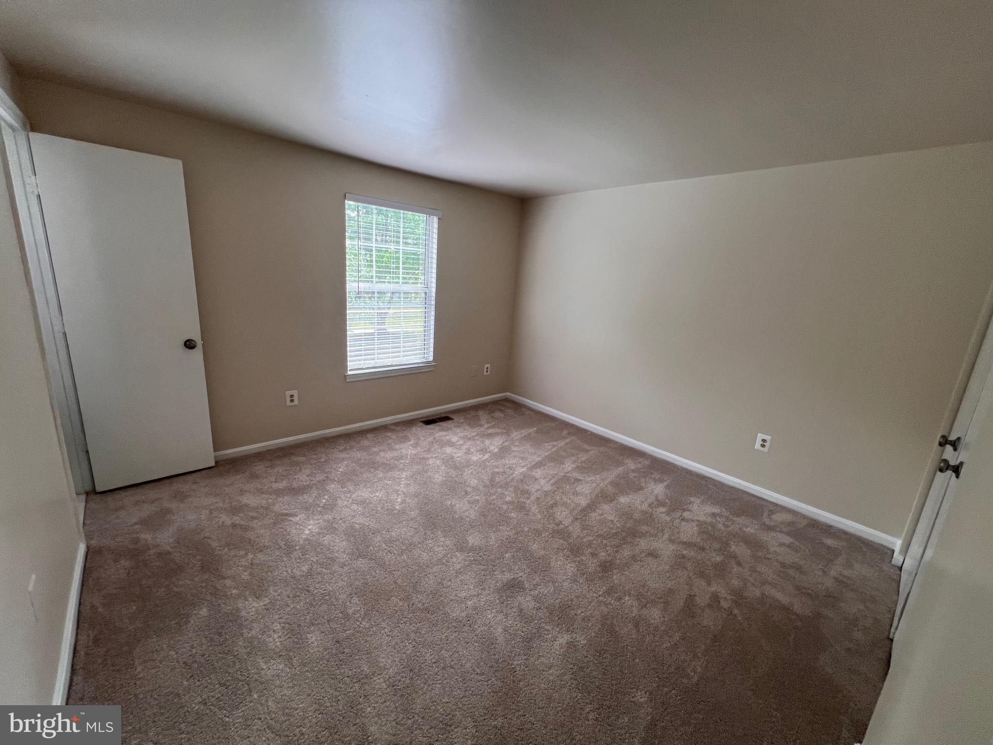 LONGMEAD - Residential Lease