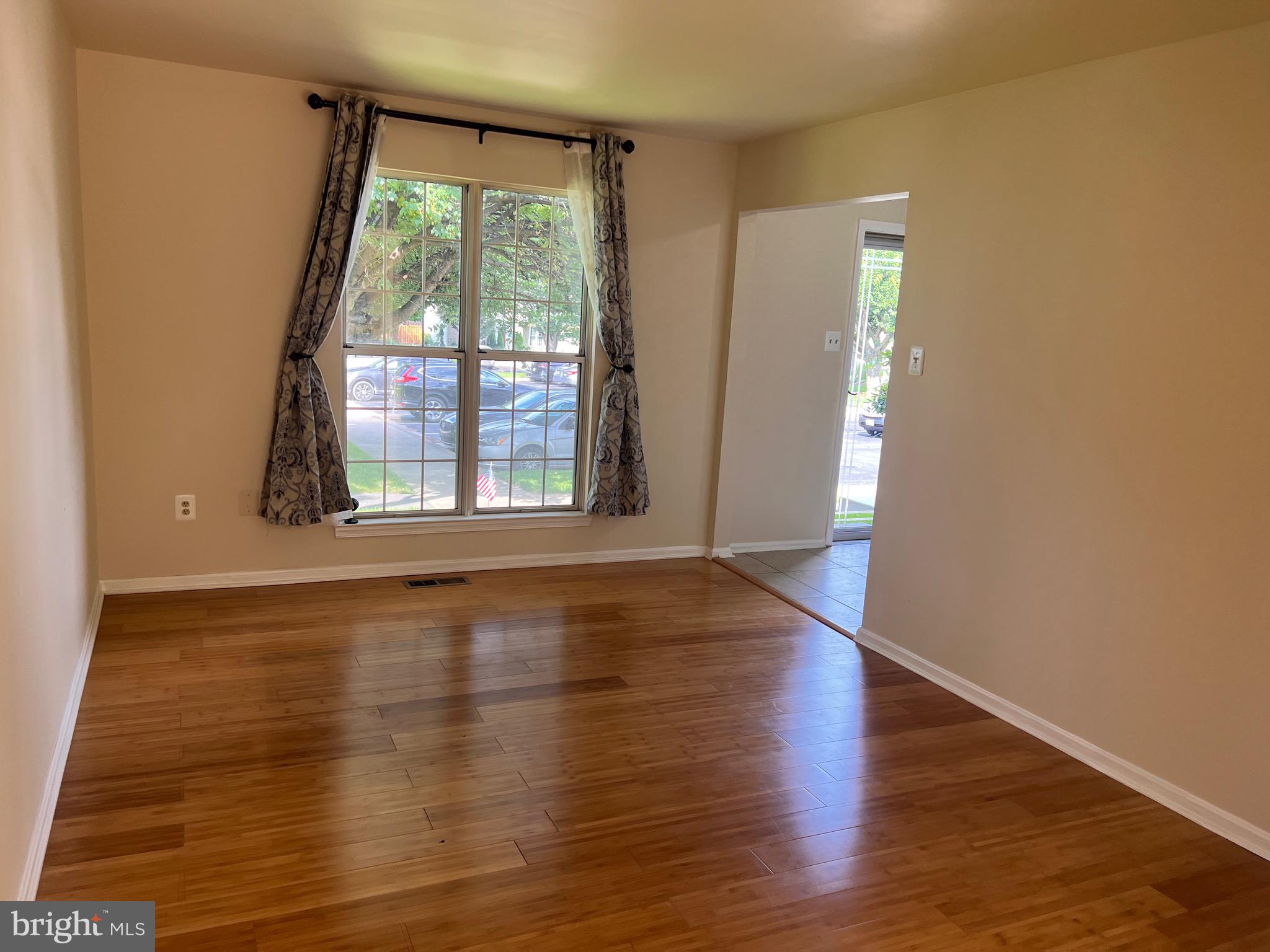 LONGMEAD - Residential Lease