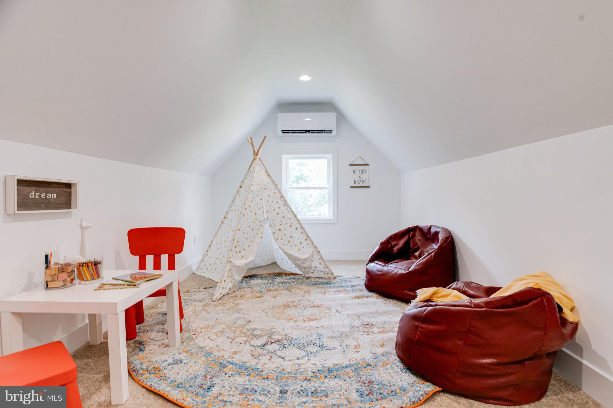 REISTERSTOWN - Residential