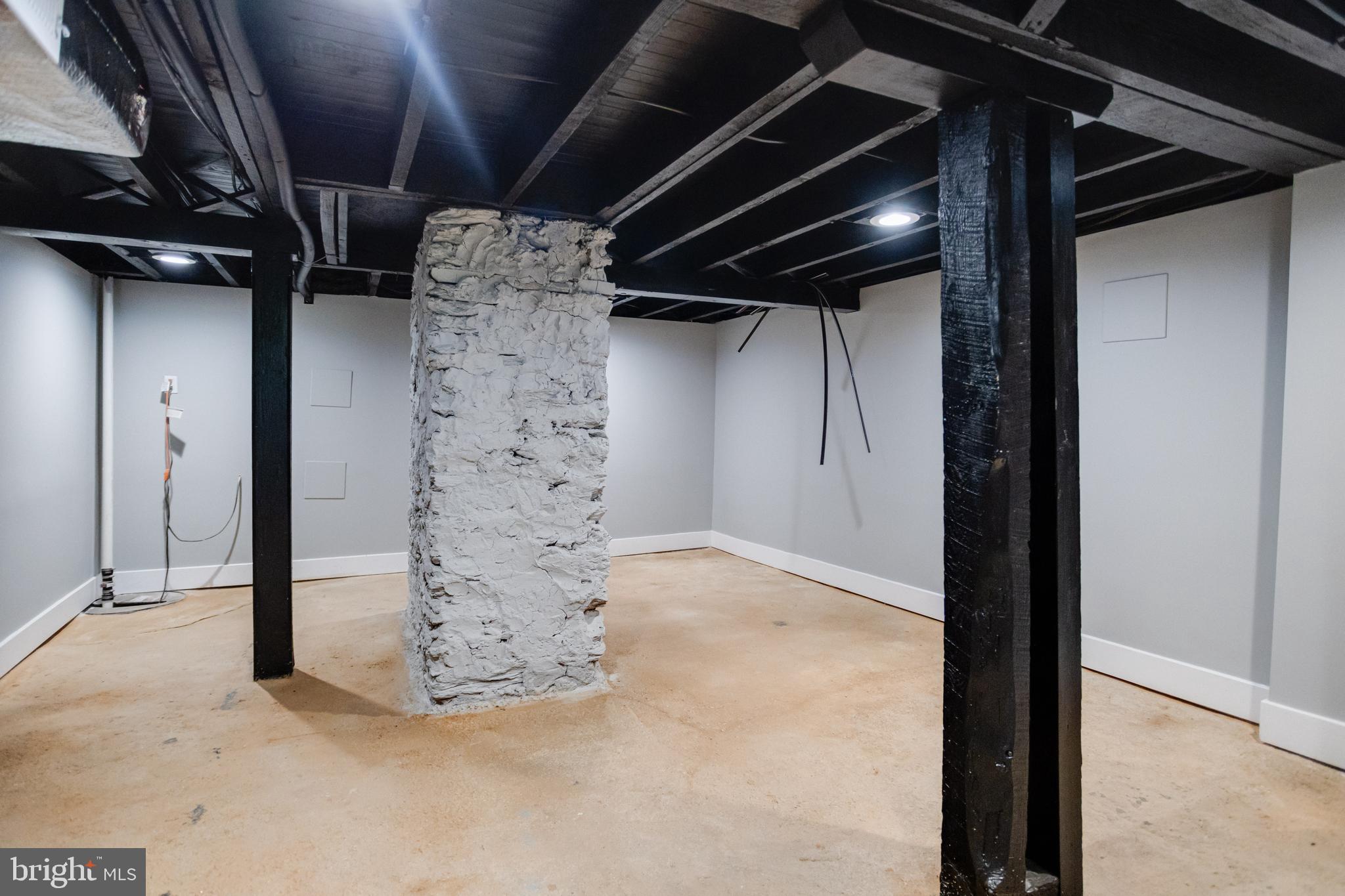 REISTERSTOWN - Residential