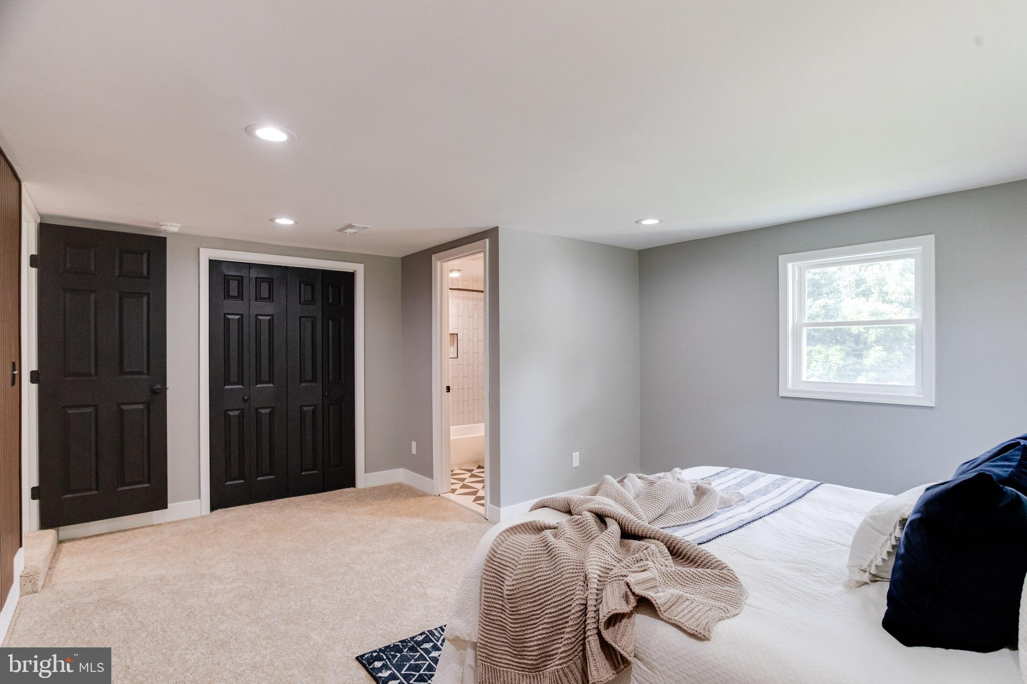 REISTERSTOWN - Residential