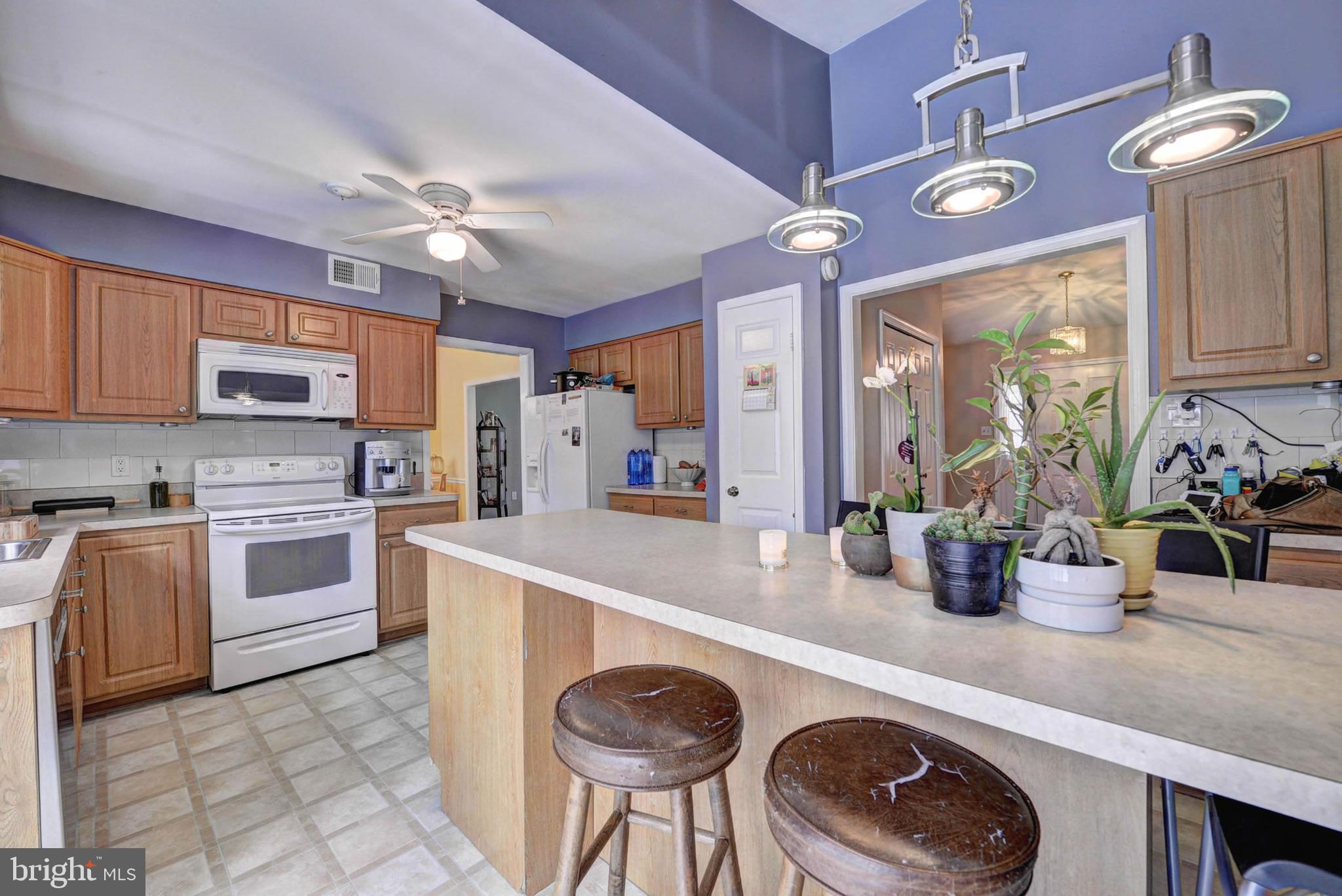 ROLLING FOREST - Residential Lease