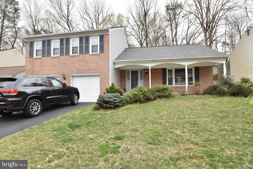 Really nice 4 BR 2.5 BA single Family home in West Springfield. Commuter's dream, close to shopping, schools, metro and Fort Belvoir. Quiet neighborhood backs to woods. Backyard includes playset and a huge deck. Hardwood floors, updated baths, wet bar in basement and lots of space and storage.
