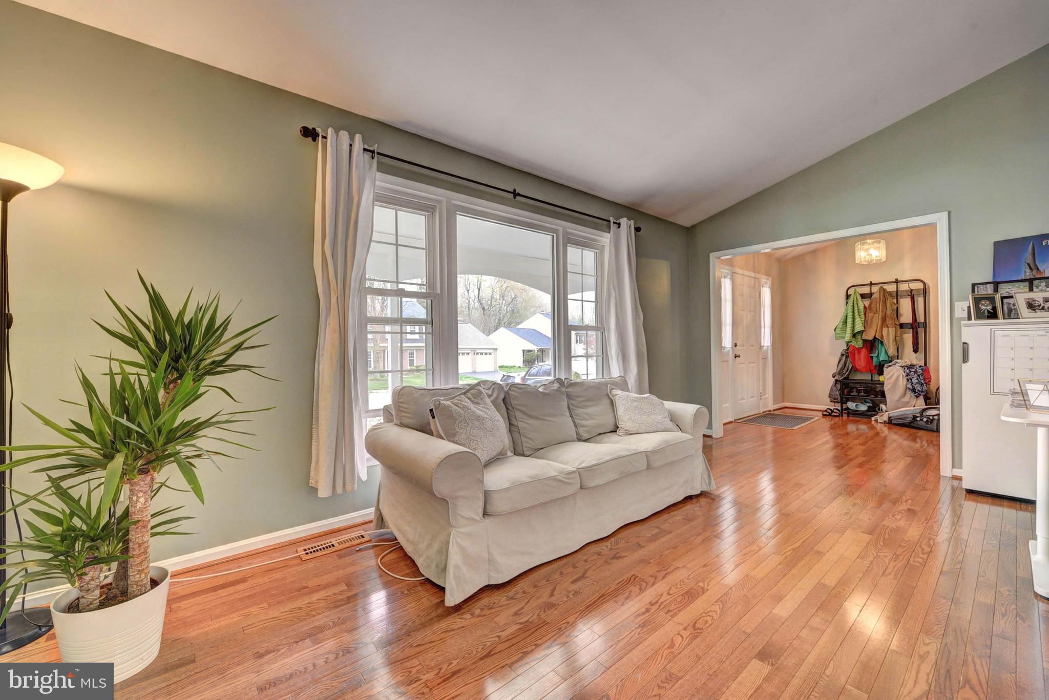 ROLLING FOREST - Residential Lease