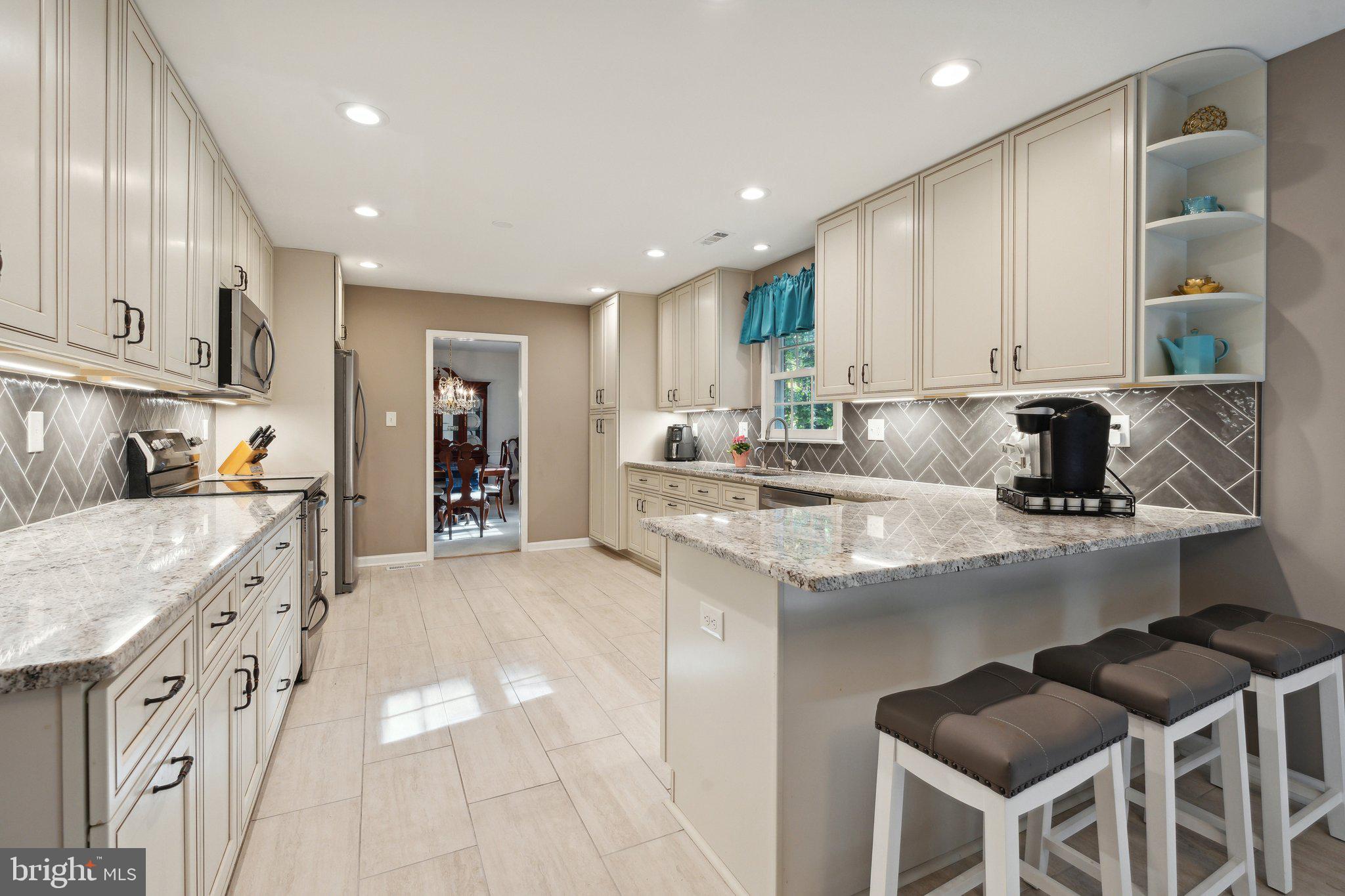 TANTALLON HILLS - Residential