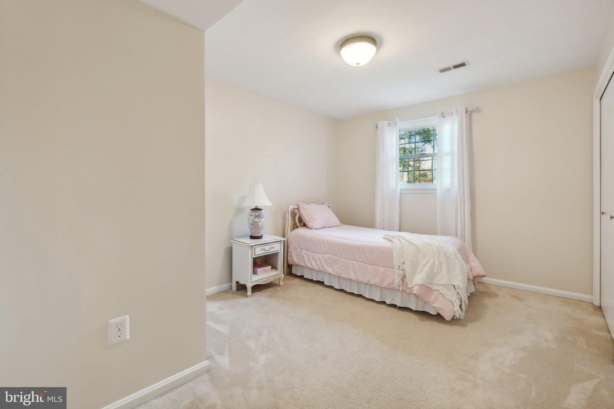 TANTALLON HILLS - Residential