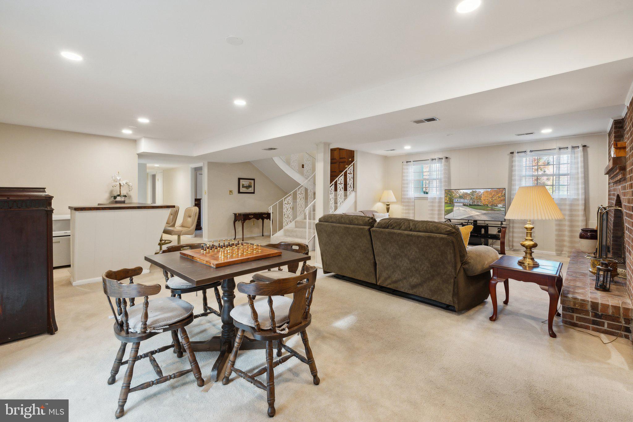 TANTALLON HILLS - Residential