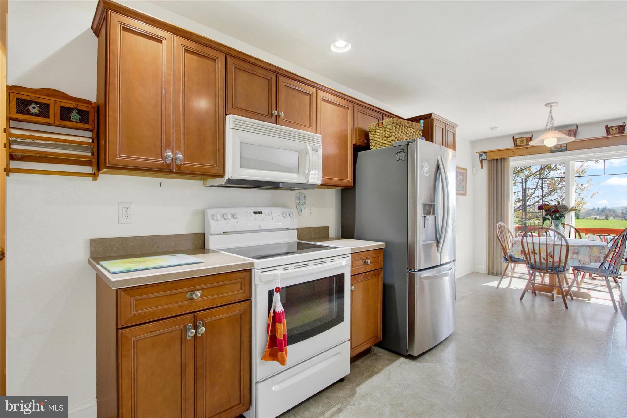 ADMIRE SPRINGS - Residential