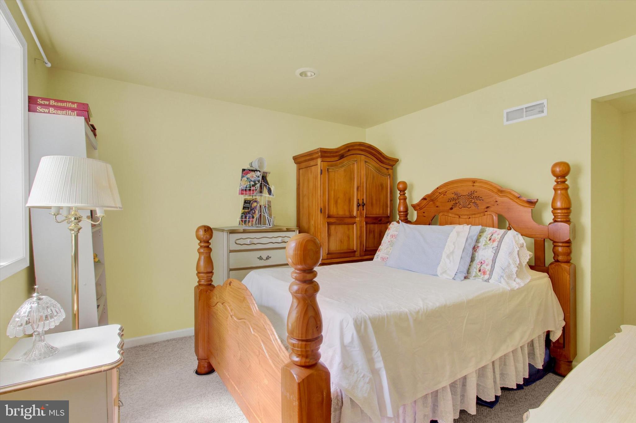 ADMIRE SPRINGS - Residential